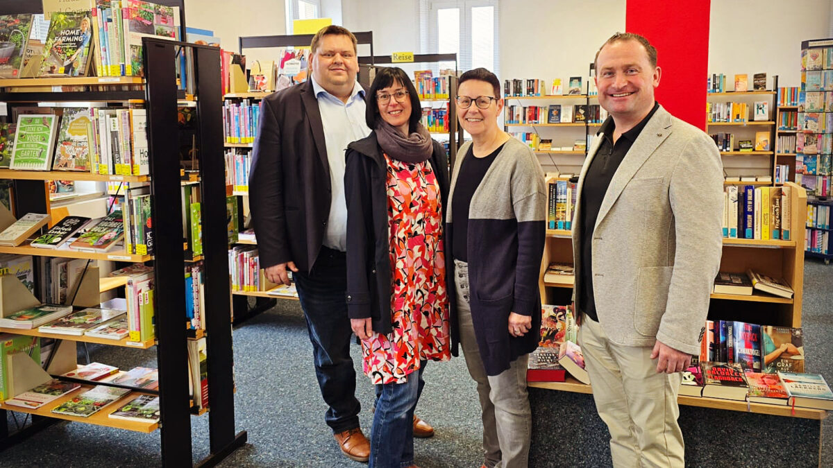 TREFFEN DER „ELMUẞBIBLIOTHEKEN