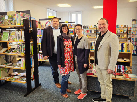 TREFFEN DER „ELMUẞBIBLIOTHEKEN