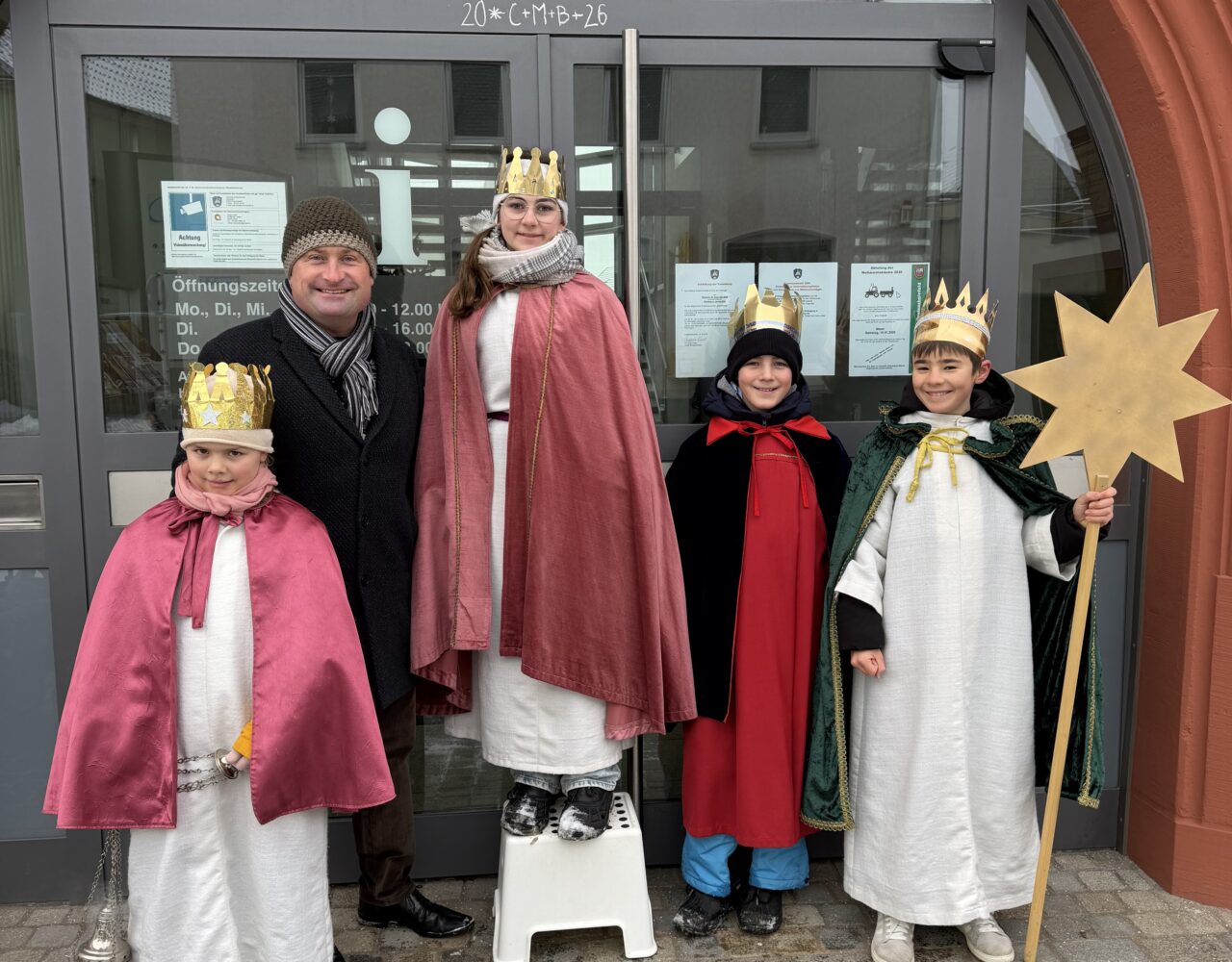 Sternsinger bringen in Grafenrheinfeld den Segen