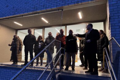 GEMEINDERAT BESICHTIGT BAUSTELLE DER NEUEN KINDERTAGESSTÄTTE