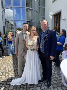 HERZLICHE GL&Uuml;CKW&Uuml;NSCHE AN LAURA GANS & MICHAEL BERZ ZUR HOCHZEIT!